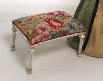 Dollhouse Miniature Bespaq Window / bed Seat Stool in antique Petit Point