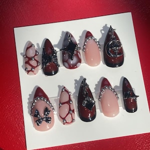 Vampire nails