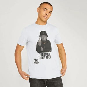 Camiseta gráfica de estilo callejero con actitud