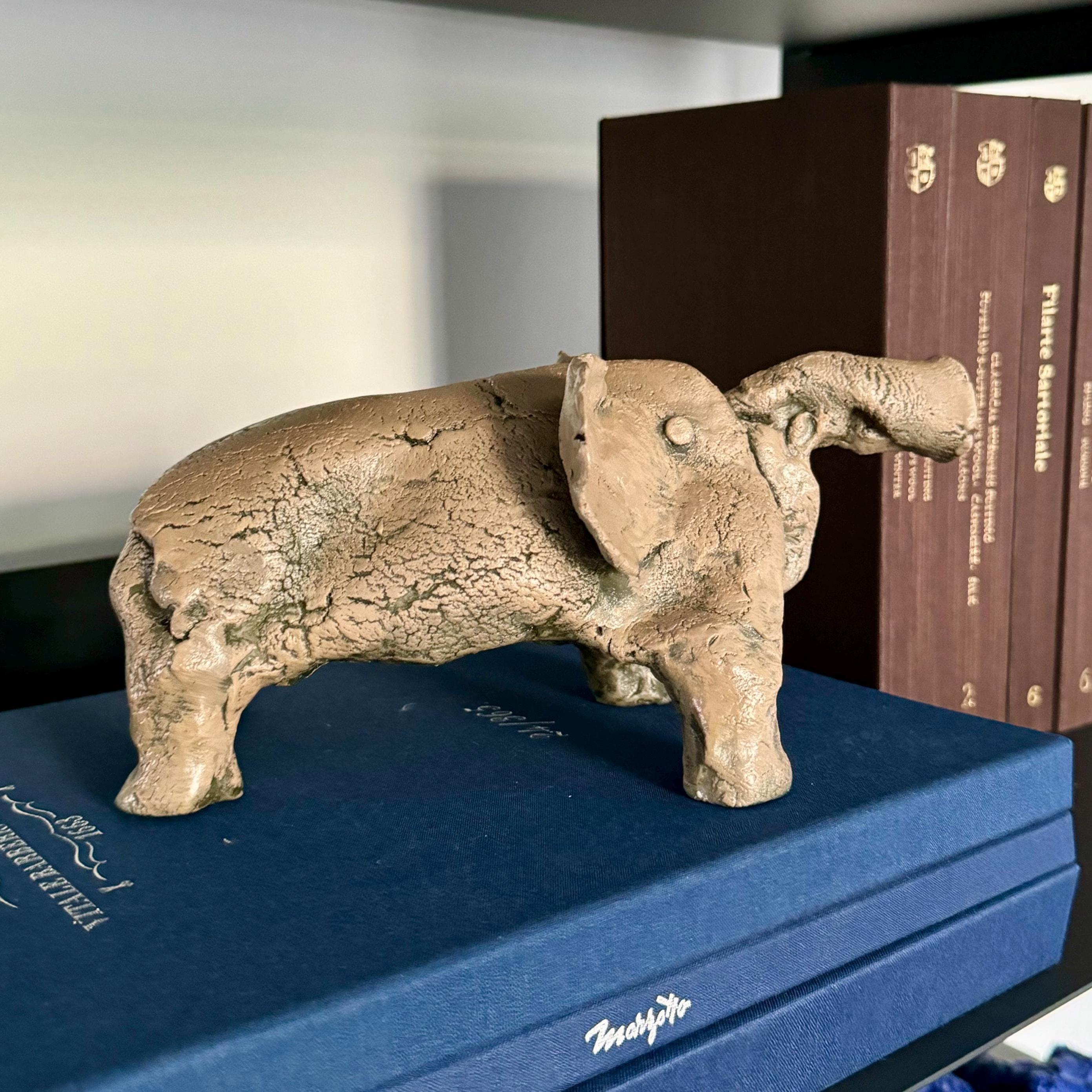 大理石　象の置物 美しい白い大理石の象の置物5体セット。ギフト、装飾像、手彫りの像