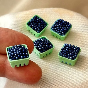 Miniature Blueberries Basket, 1:12 Dollhouse Food