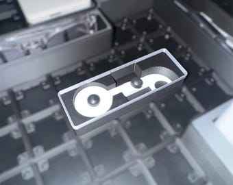 Gridfinity Organizer for Reusable Floss Stick | Custom Fit 1x3 Bin | Low Profile 3U Height