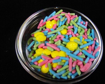 Easter Sprinkles, Spring Sprinkles, Chicks and Jimmies, Cupcake Decorations, Cake Pop Sprinkles, Easter Candies, Cake Decorations  -4oz Jar