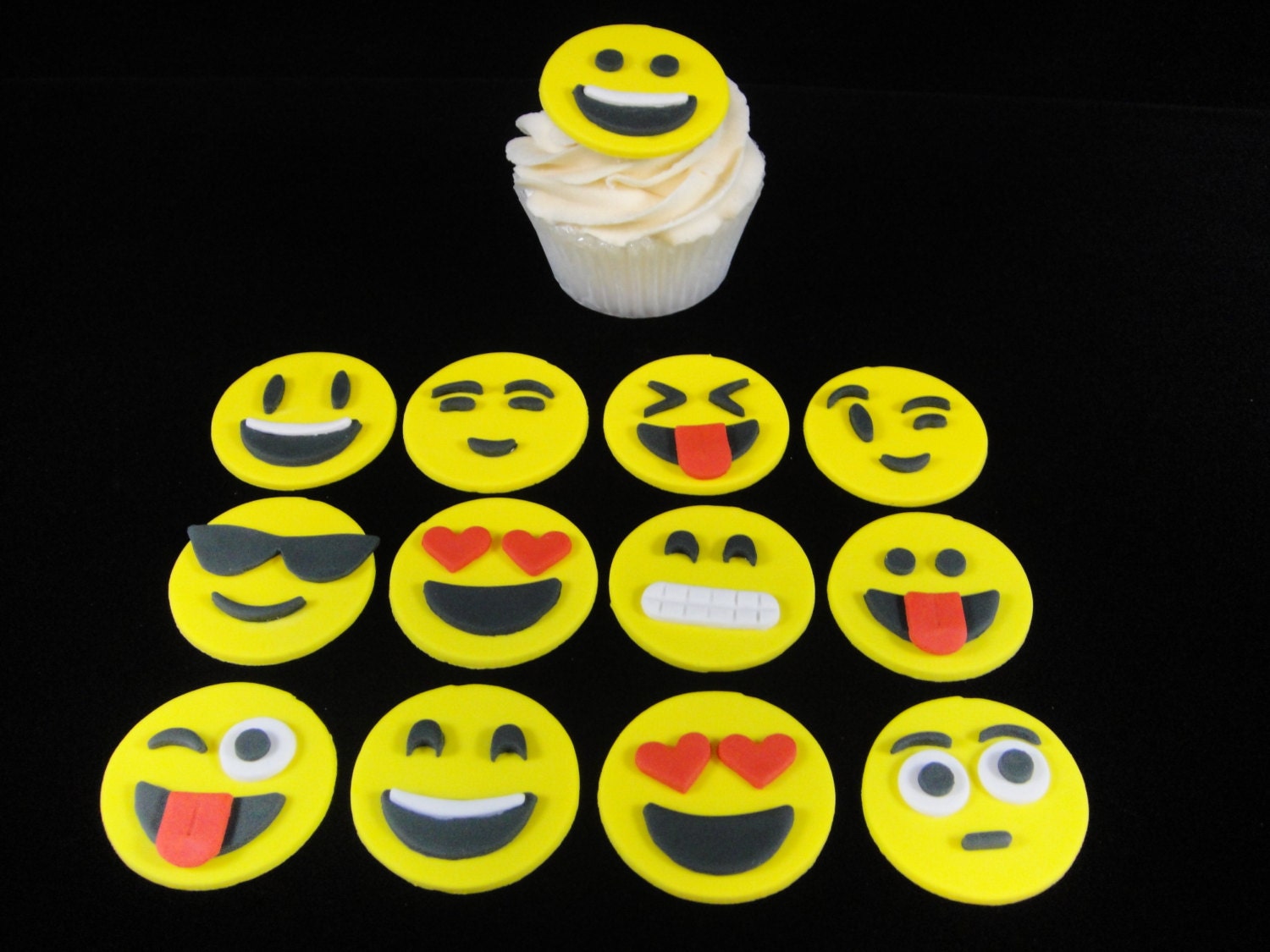Emoji Cupcake Toppers Cake Picks Party Birthday Teen Funny Phone Boys Girls Emoji Cupcake Toppers Cake Picks Party Birthday Teen Funny Phone Boys Girls