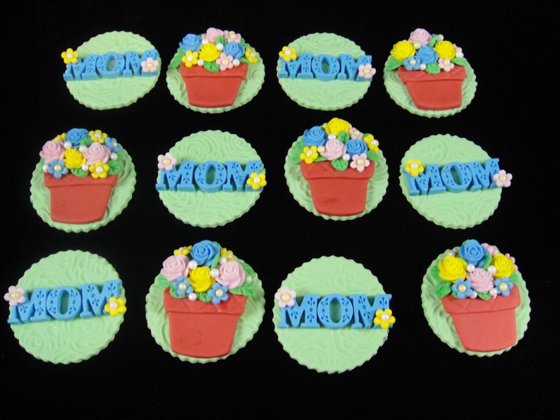 Edible Mother's Day Cupcake Toppers Set 2, Fondant Toppers, Cupcake Decorations, Mother's Day Celebrations, Edible Flower Toppers Qty 12 image 3