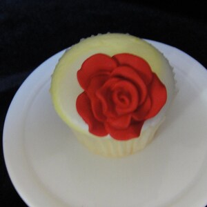 Red Roses1 Fondant Cupcake Toppers image 1