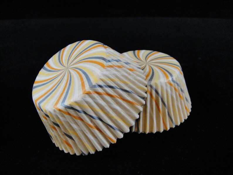 Oranage and Blue Kraft Paper Swirl Cupcake Liners Baking Cups Muffin Cups Weddings Circus Cupcakes Baking Liners QTY 25