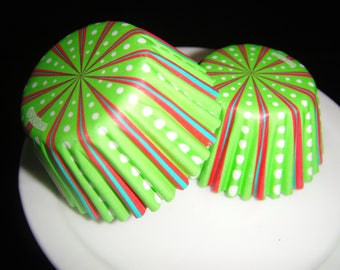 Christmas Bright Stripe Mini Cupcake Liners, Candy Cups, Truffle cups, Candy Papers, Christmas Candies, Mini Baking Cups - Quantity 25