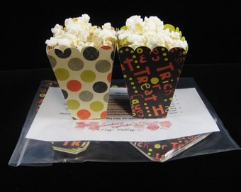 Mini Popcorn Boxes Treats and Dots, Halloween Popcorn Boxes, Halloween Parties, Halloween Treats, Favor Boxes, Kids Parties - Qty 8