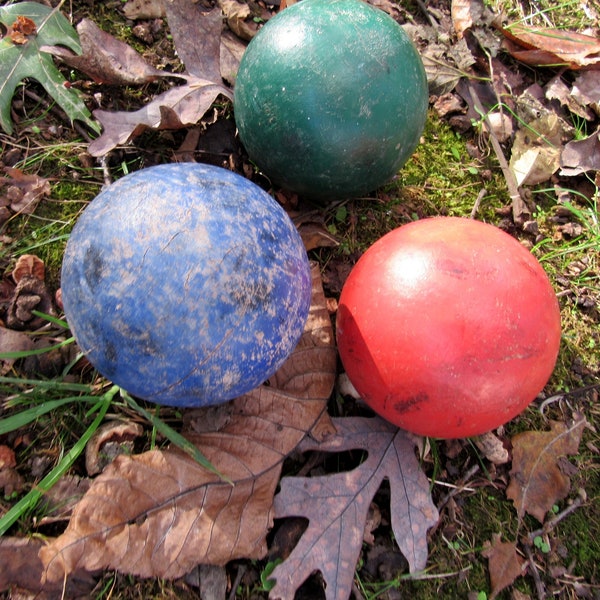 Vintage Wooden Balls, Primitive Farmhouse, Wood Sphere, Painted Balls, Wood Gaming Balls, Croquet Balls, Wood Assemblage, lot of 3