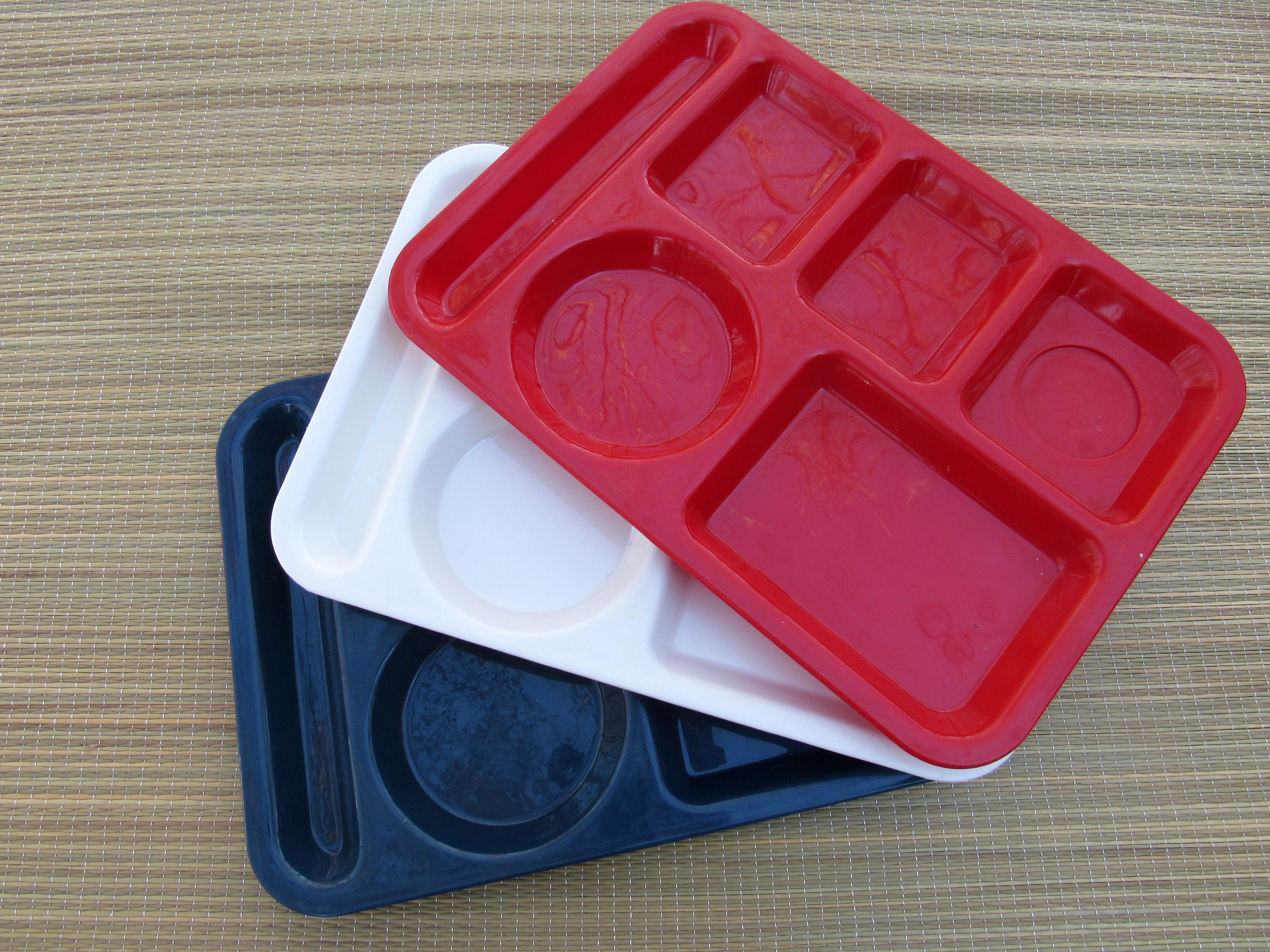 SiLite #614 Red Set Of 3 Old School Lunch Cafeteria Trays 6 Compartments