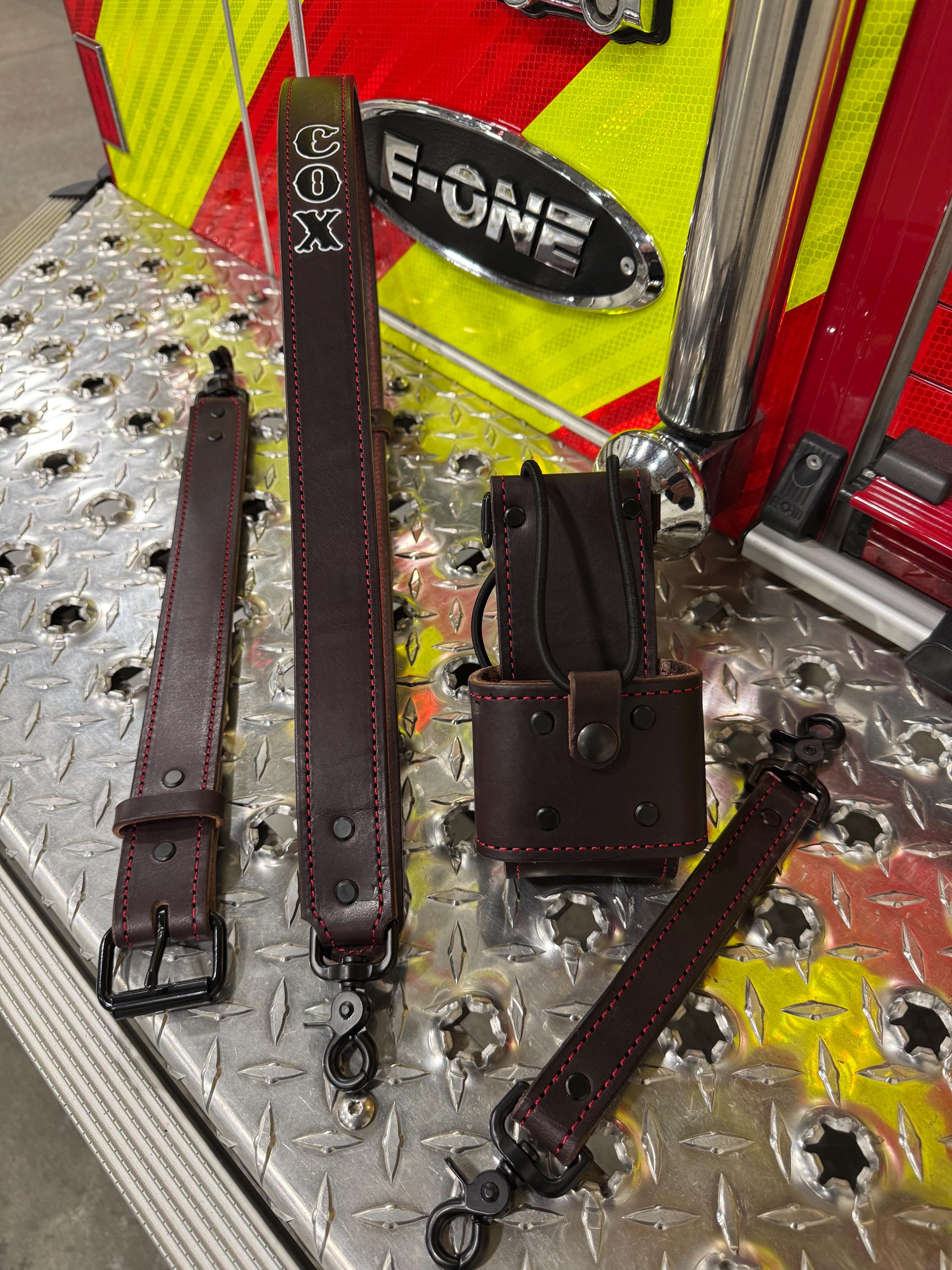 Perfect Fit Shield Wallets Funkgurt Für Feuerwehrleute – Aus Rotem Leder, Mit Reflektierenden Streifen