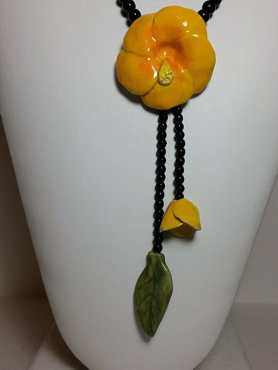 Carol Halmy handmade porcelain yellow flower bead… - image 3