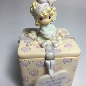 PRECIOUS MOMENTS A Mom&#39;s Love Box Made Exclusively for American Greetings Enesco