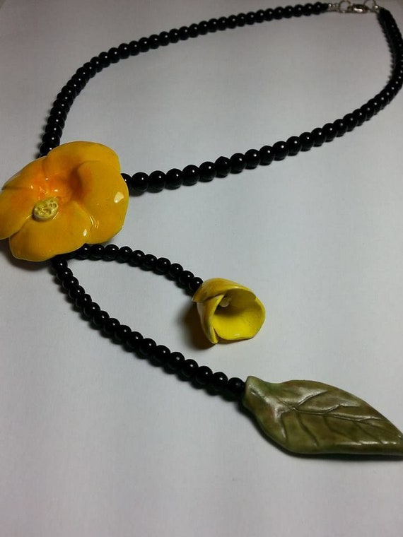 Carol Halmy handmade porcelain yellow flower bead… - image 4