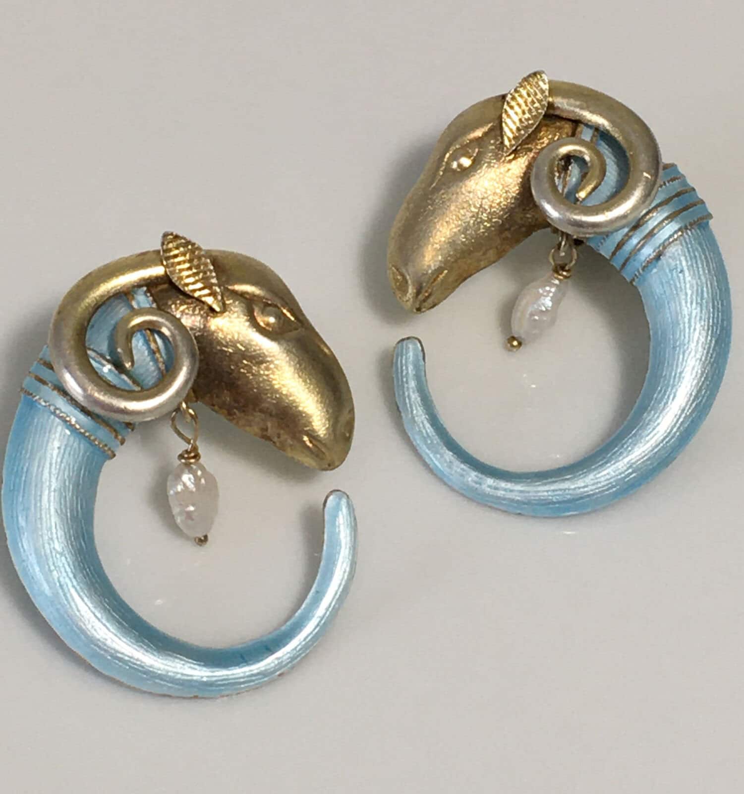Rare Find Vintage LAUREL BURCH ASSYRIAN Rams Head Gold