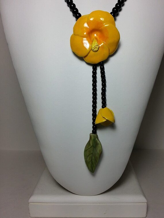 Carol Halmy handmade porcelain yellow flower bead… - image 6