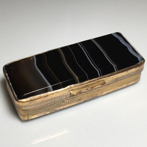 Antique miniature Agate Silver Plated Hinged trinket / snuff / Pill box, 19thC.