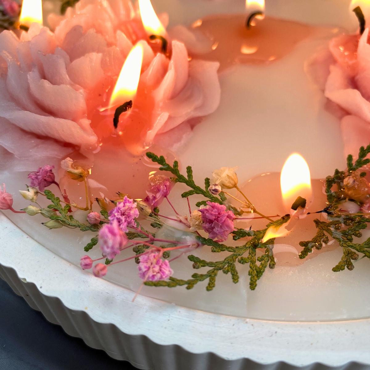 ドライフラワーをあしらった大型ソイワックスキャンドル（複数芯