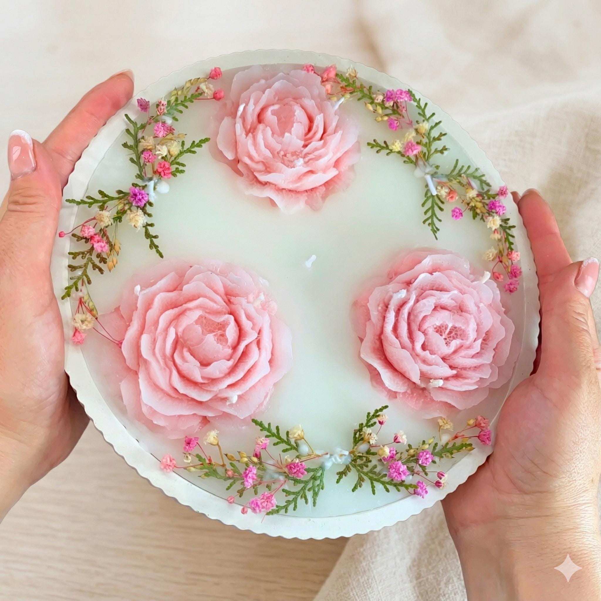 ドライフラワーをあしらった大型ソイワックスキャンドル（複数芯