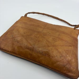 Vintage Tooled Leather Boho Shoulder Bag | Hand Tooled Leather | Artisan Leather Purse with Braided Strap & Tassel | 1970s image 3