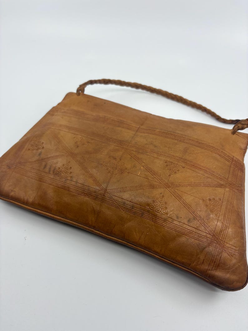 Vintage Tooled Leather Boho Shoulder Bag | Hand Tooled Leather | Artisan Leather Purse with Braided Strap & Tassel | 1970s image 3