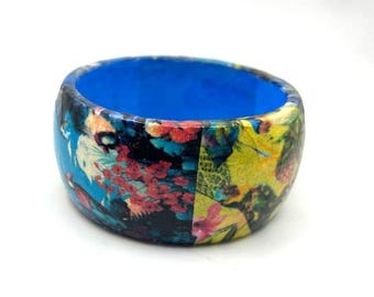 Decoupaged Wooden Bangle, Tropical Bird Bracelet,  Bird Lover Jewelry, Blue Bracelet