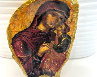 Virgin Mary Oyster Shell Trinket tray,  Orthodox Gift, Theotokos, Decoupaged Jewelry Dish, Decoupaged Orthodox  Icon Art,