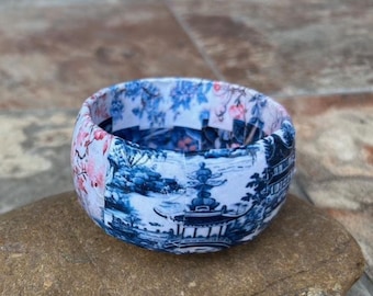Decoupaged Wooden Cuff Bracelet, Asian  Art Cuff, Chinoiserie  Bird  Design Jewelry