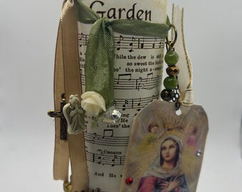 Blessed Virgin Mary Prayer Candle, Religious Altar Decor, Hymn In the Garden,8 inch Jar Candle