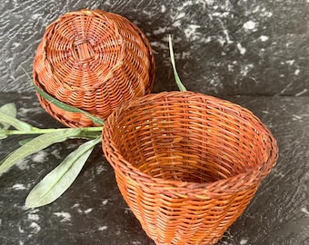 Ensemble de mini paniers en osier vintage : décoration bohème rustique, miniatures de maison de poupée, bols de rangement faits main