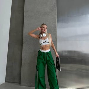 Cargo Pants – Rich Forest Green Oversized Cargo Pants with Adjustable Drawstring Waist, Multiple Pockets & Effortless Urban Style