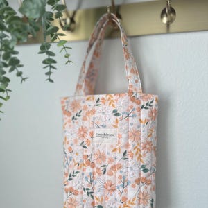 Small Quilted Tote Bag – Peach Floral Cotton Purse – Handmade Bible Bag –  Gift for Her