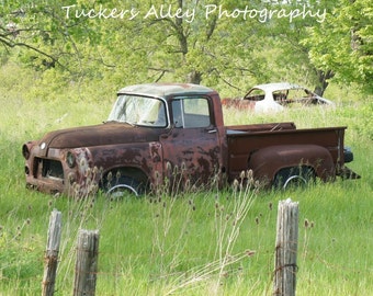 Rusty Old Truck - 8x10 Photograph