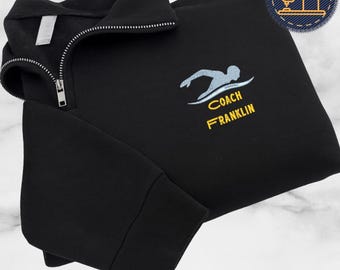 Besticktes Swim Coach Quarter Zip Sweatshirt, personalisierter Schwimmpullover J073