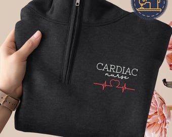 Sudadera bordada con cremallera de un cuarto para enfermera cardíaca: ropa hospitalaria personalizada, con cremallera de un cuarto para enfermera cardíaca, J090