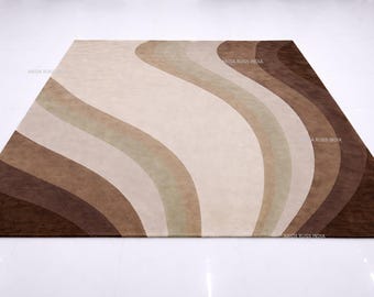 Modern Abstract Wave Pattern Area Rug in Neutral Beige & Brown Tones