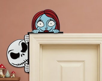Stitched Skeleton Couple Peeking Metal Door Topper, Spooky Rag Doll Skull Pair Peekaboo Door Decor, Gothic Stitched Character Door Topper