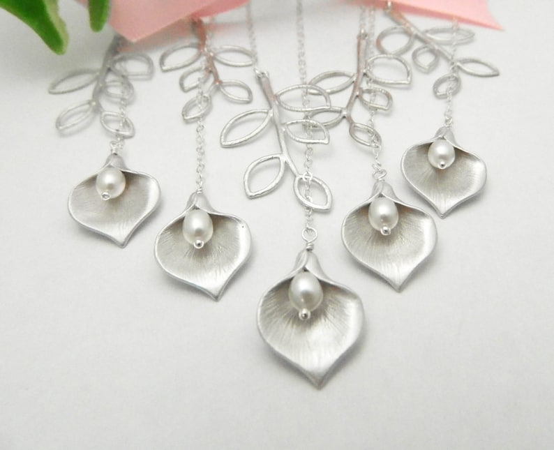 Bridesmaid Jewelry, Bridal Calla Lily Necklace, Bridesmaid Gift Set of 5, Wedding Gift, Bridesmaid Necklace image 1