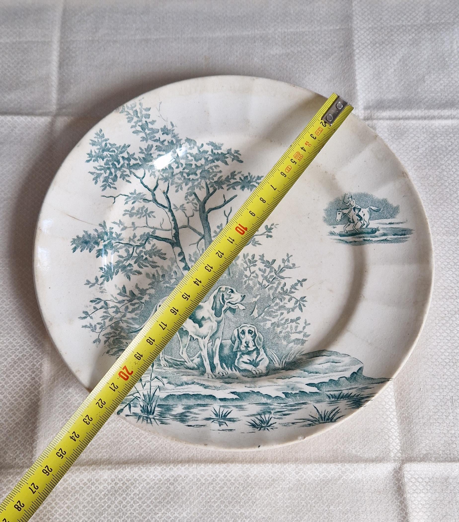 Antique Dinner Plate Terre De Fer Longchamp Veneur Hunting Motif