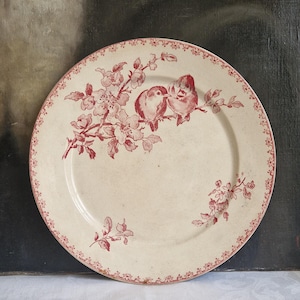 Antique plate Sarreguemines Favori Terre de fer Shabby vintage from France with bird motif