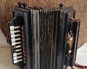 Antique accordion Napoleon III decorative instrument shabby chic French vintage decor