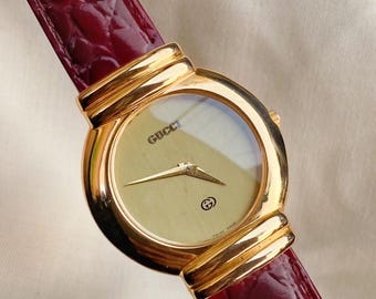 Vintage 1992 Gucci 1345 G-series Swiss Made 23mm Women display picture 1