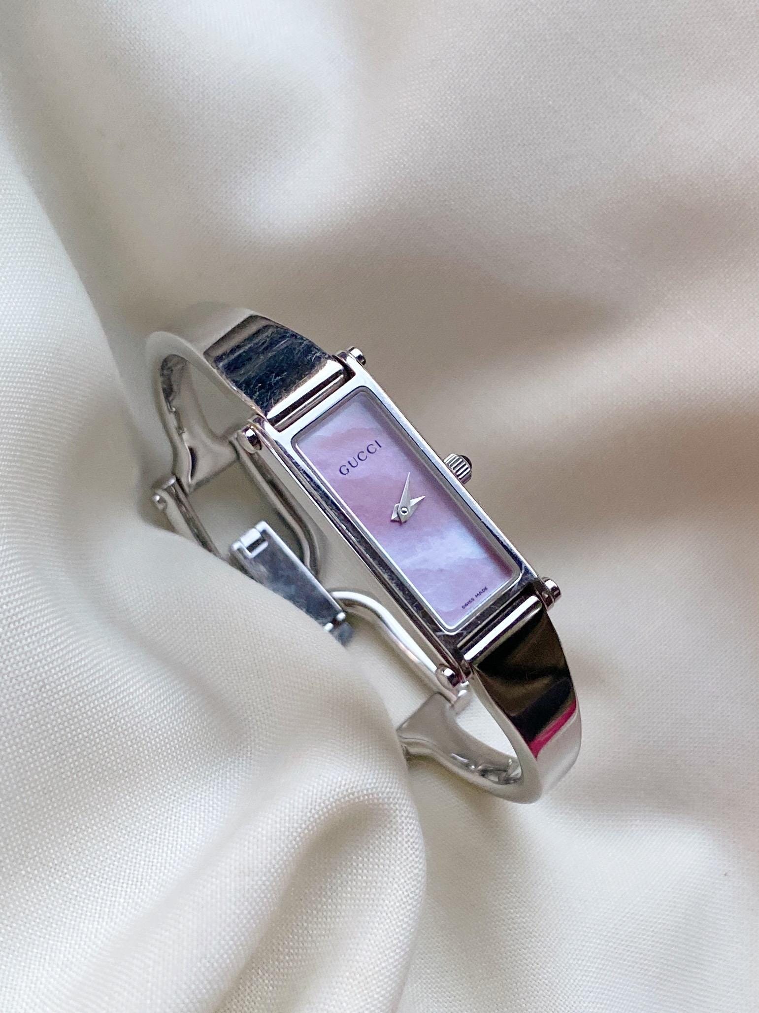 Gucci Silver Bangle Watch – Pink Mother of Pearl Dial, Vintage