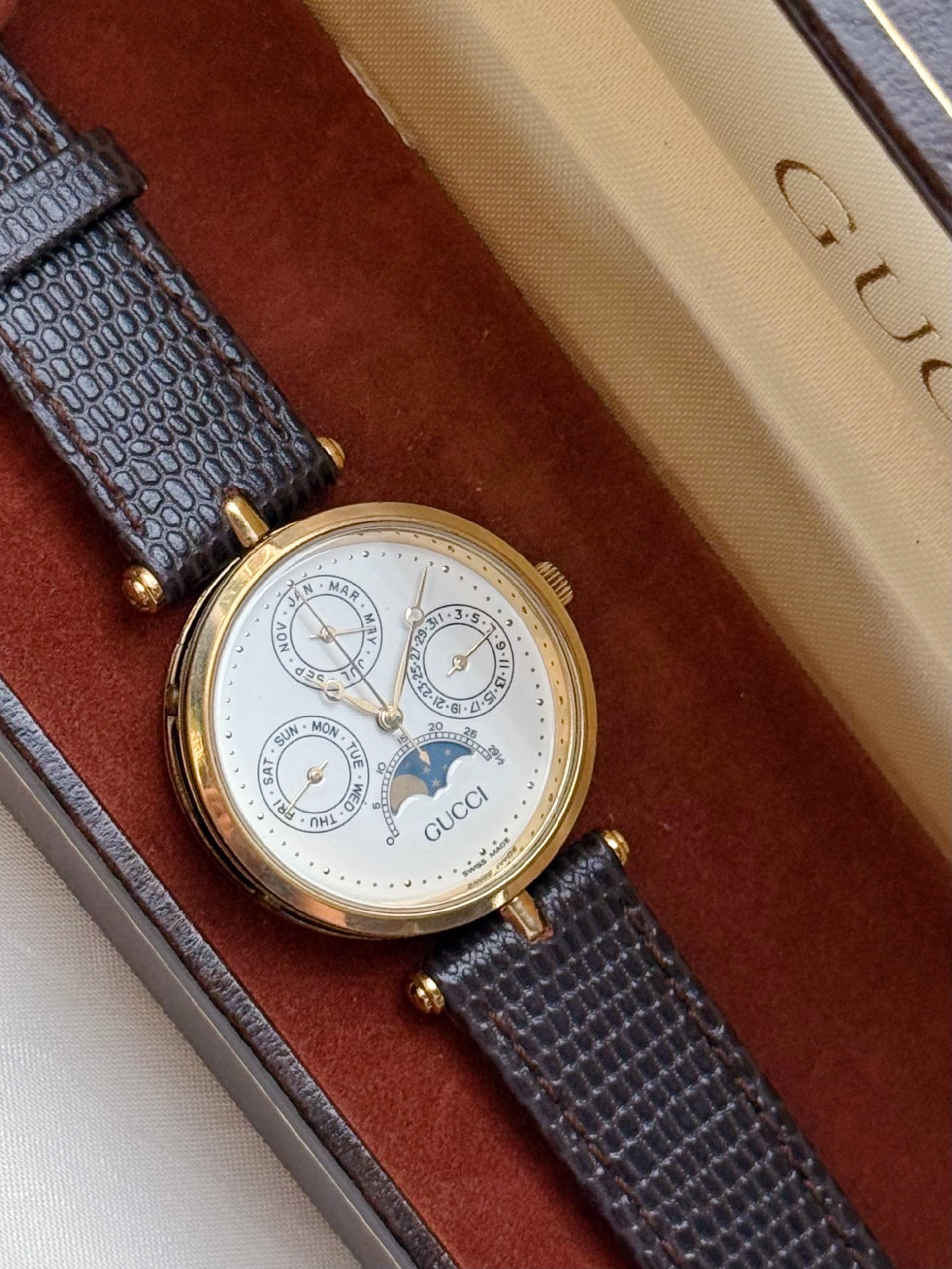 Vintage Gucci Quartz Watch Blue Dial Silver Tone Link Bracelet Needs Battery Vintage GUCCI Quartz Women main image 3