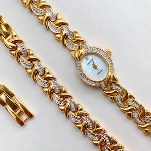 Vintage Boxed Sekonda Gold and stones Ladies Watch & Bracelet Set | Beautiful Mother of Pearl Dial