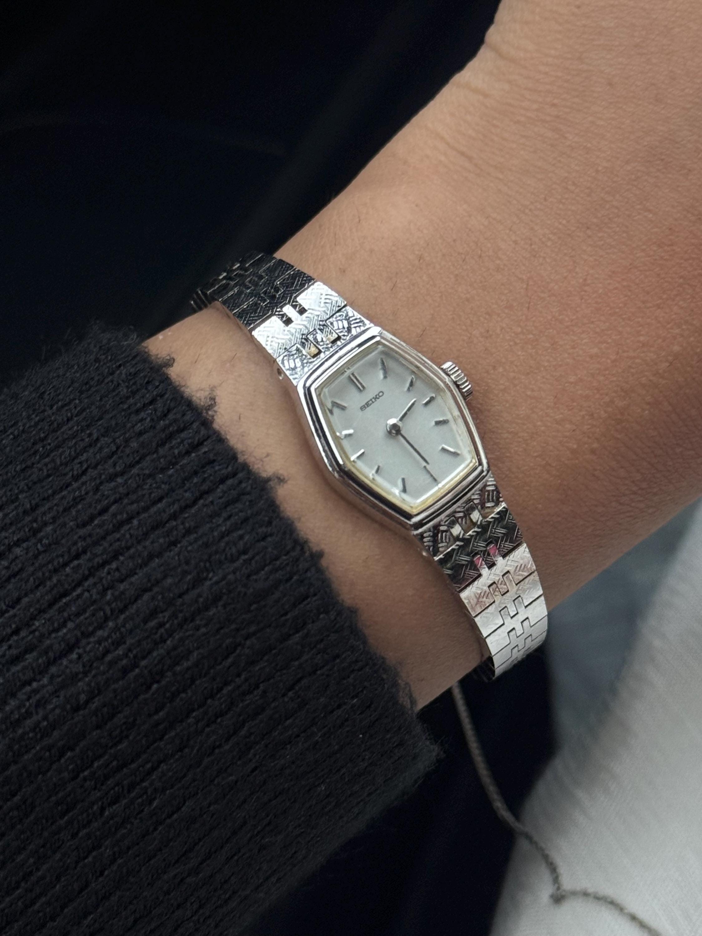 Vintage silver seiko watch women - Etsy 日本