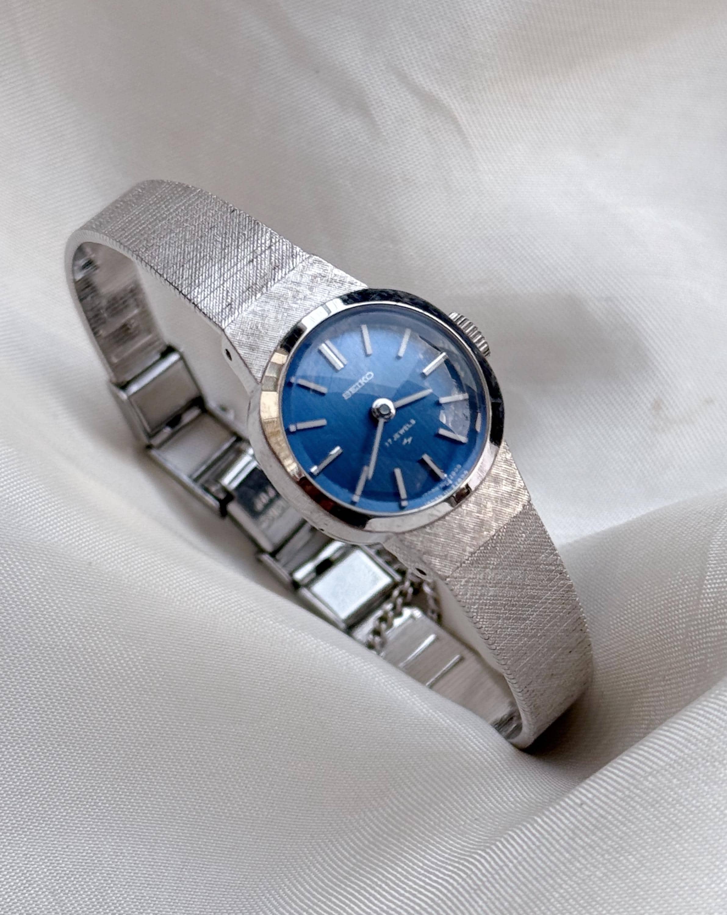 Seiko watch women blue dial - Etsy 日本