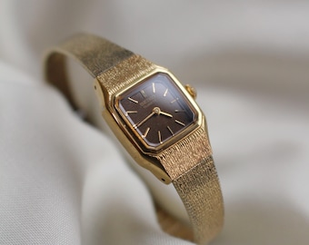 Vintage 90's Seiko Exceline Diamond Sculpted Pattern Gold Tone