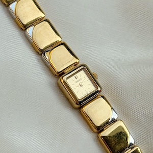 Vintage Seiko guldpläterade klockor med rubinfärgade accenter, unika armbandsdesigner; Present till henne 2.Seiko square dial